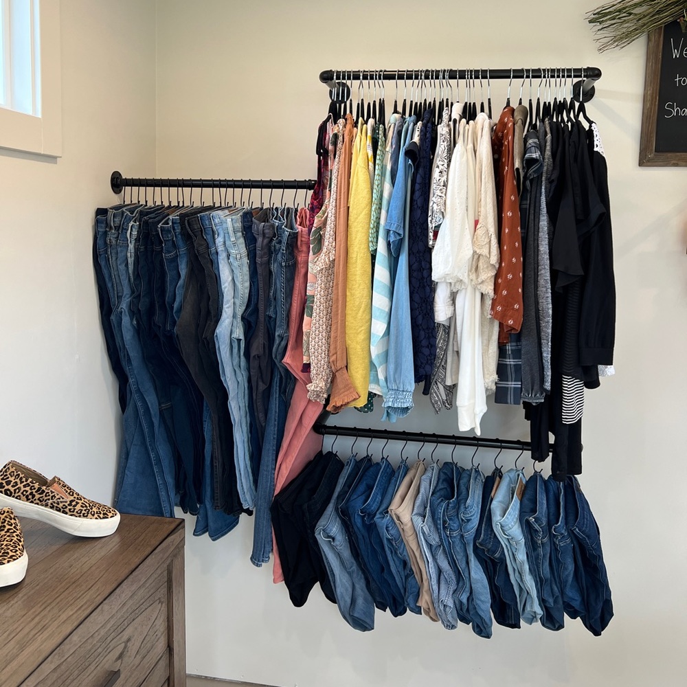 🛍️ Shapeshoppjenn Going Live 🛍️Come Say Hi ❤️ 4 Updates - Picture 5 of 8